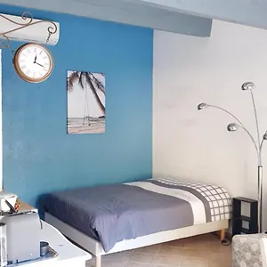 Hébergement de vacances 33 M2 Au Calme Proche Hyeres, La Crau